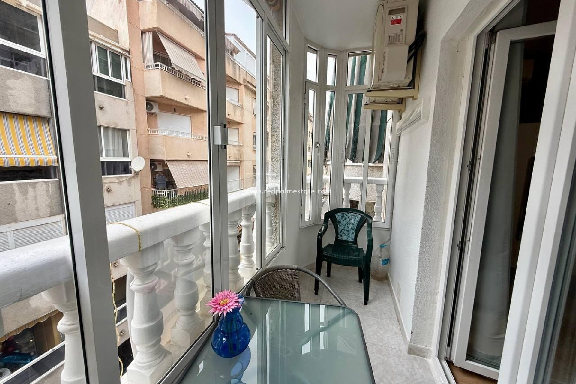 Resale - Apartment -
Torrevieja - Centro Torrevieja