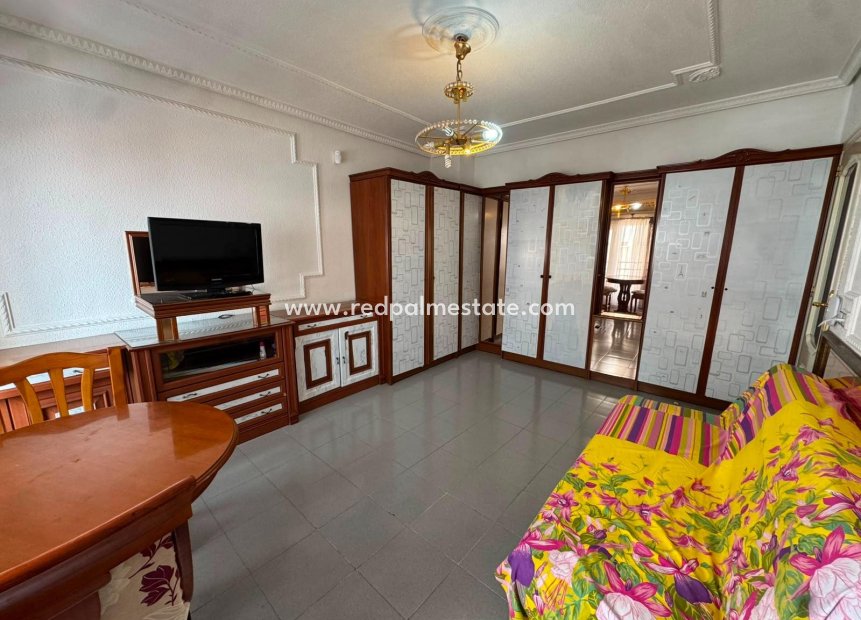 Resale - Apartment -
Torrevieja - Centro Torrevieja