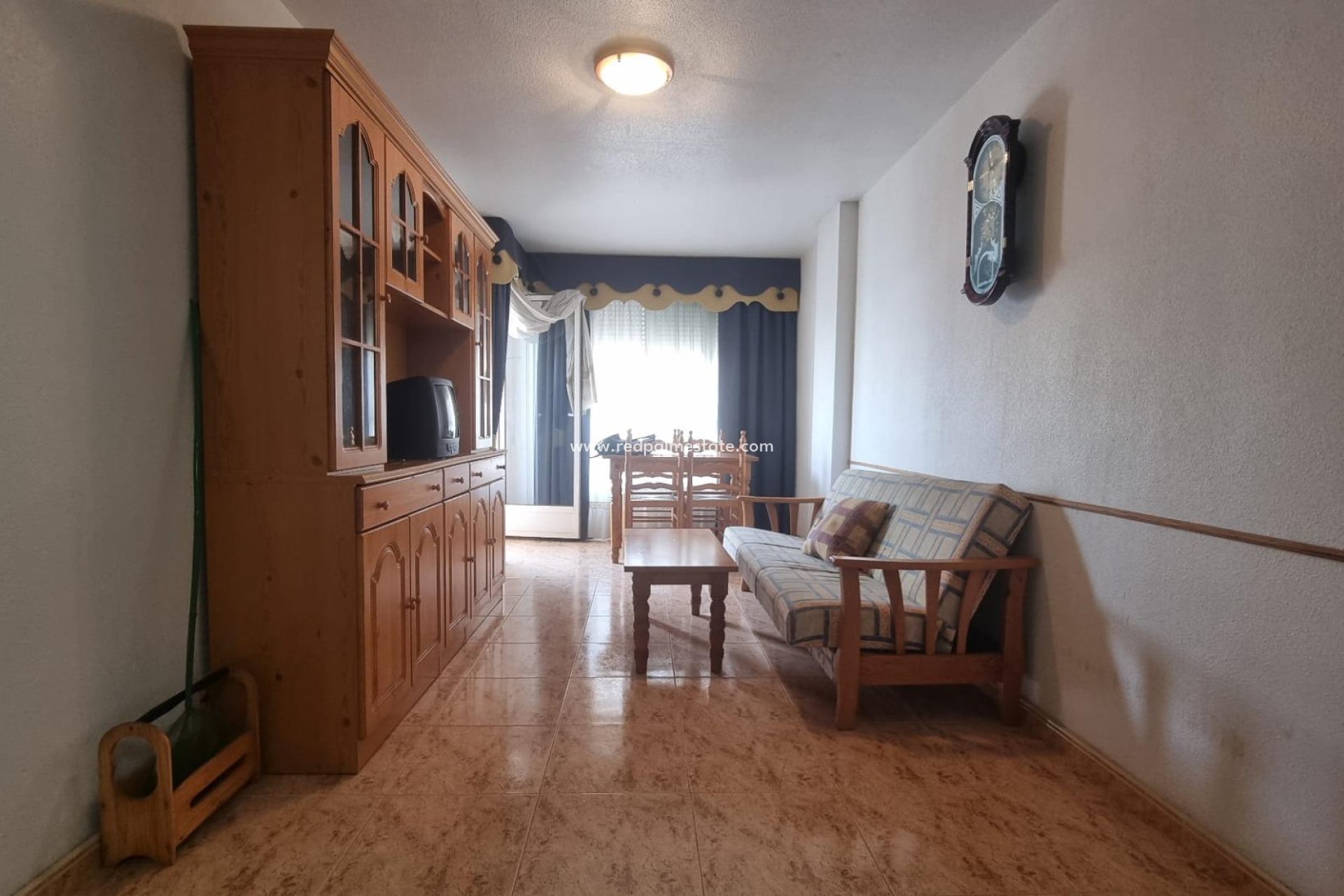 Resale - Apartment -
Torrevieja - Centro Torrevieja