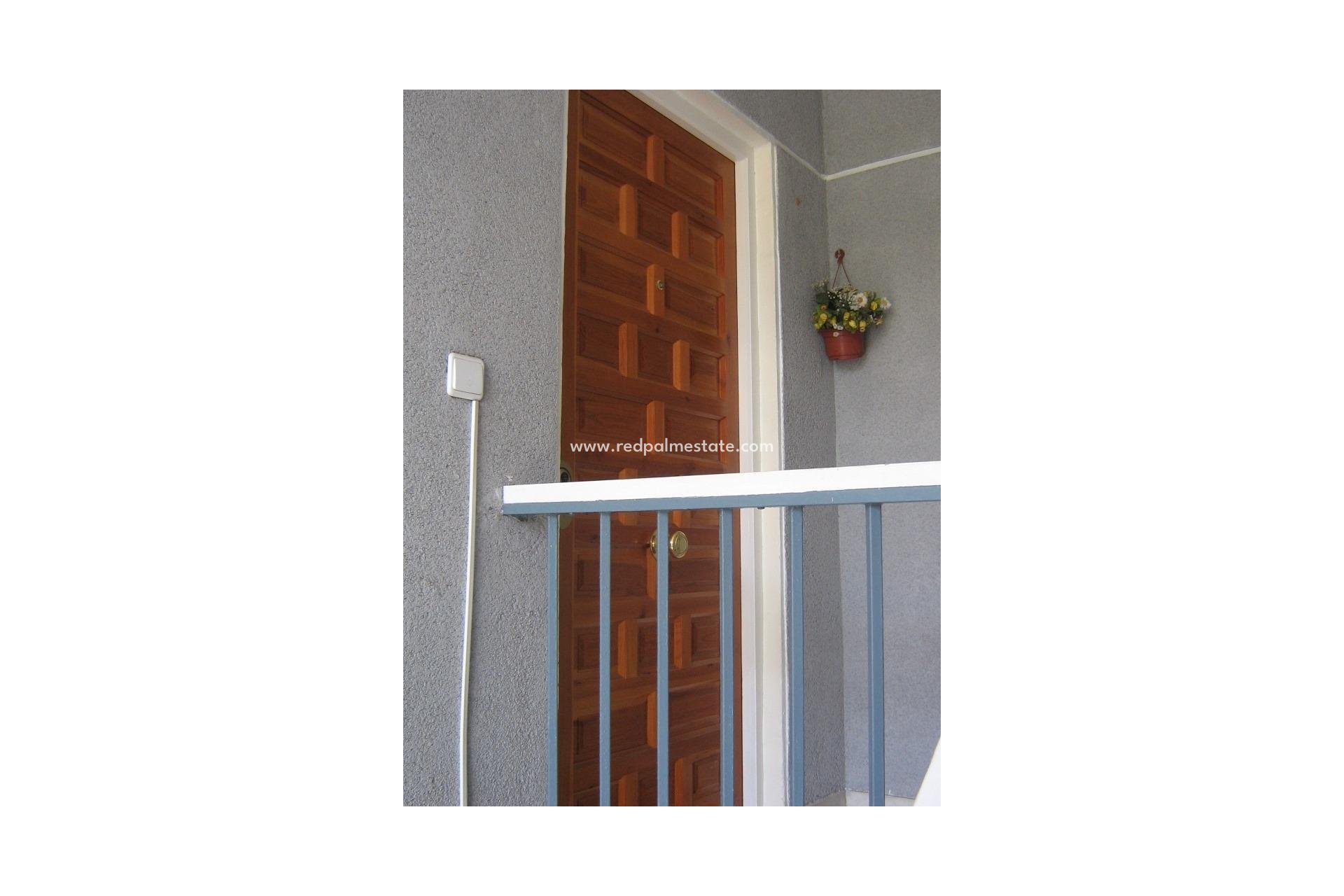 Resale - Apartment -
Torrevieja - Centro Torrevieja