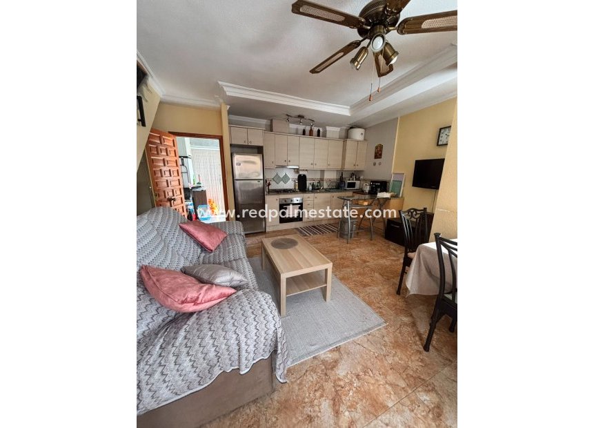 Resale - Apartment -
Torrevieja - Centro Torrevieja