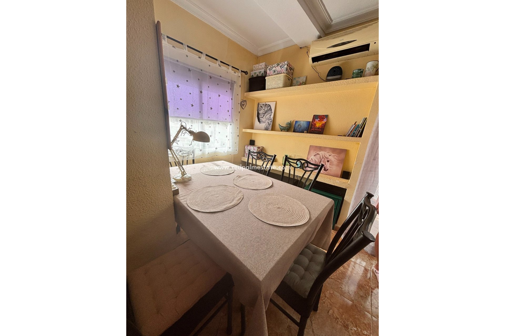 Resale - Apartment -
Torrevieja - Centro Torrevieja