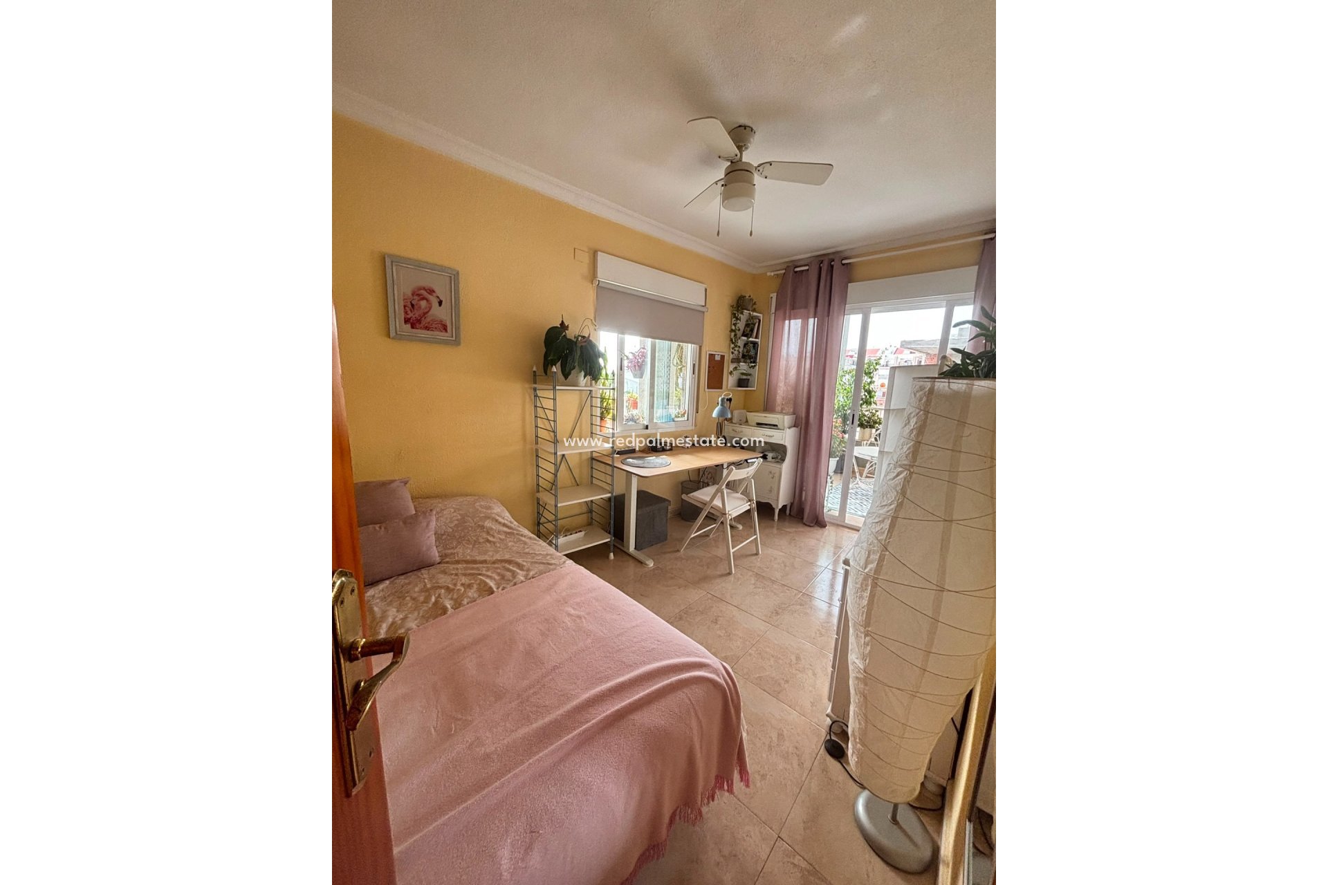 Resale - Apartment -
Torrevieja - Centro Torrevieja