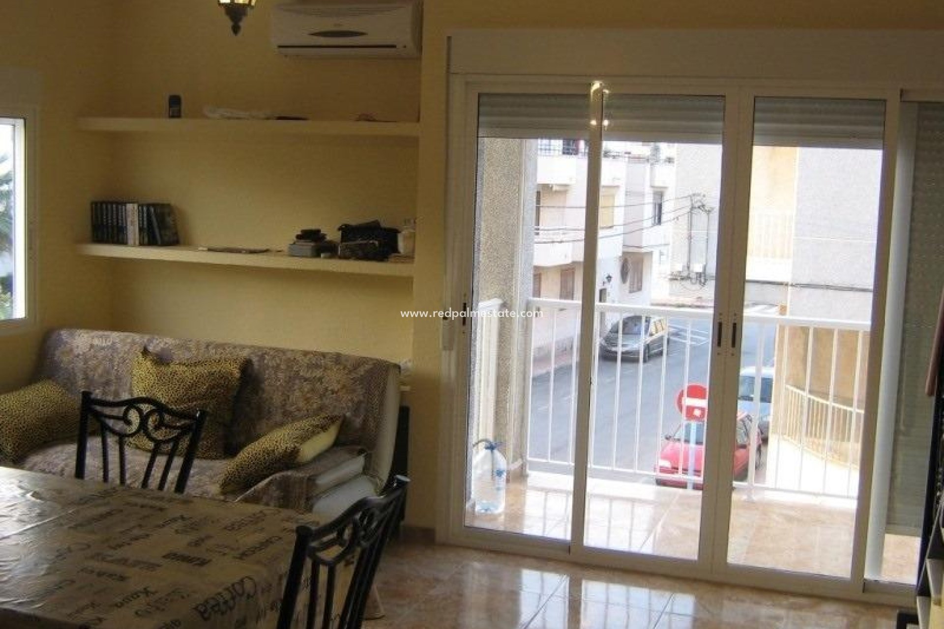 Resale - Apartment -
Torrevieja - Centro Torrevieja