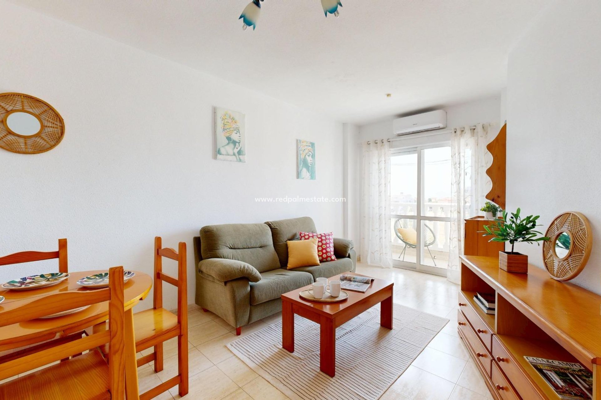 Resale - Apartment -
Torrevieja - Centro Torrevieja