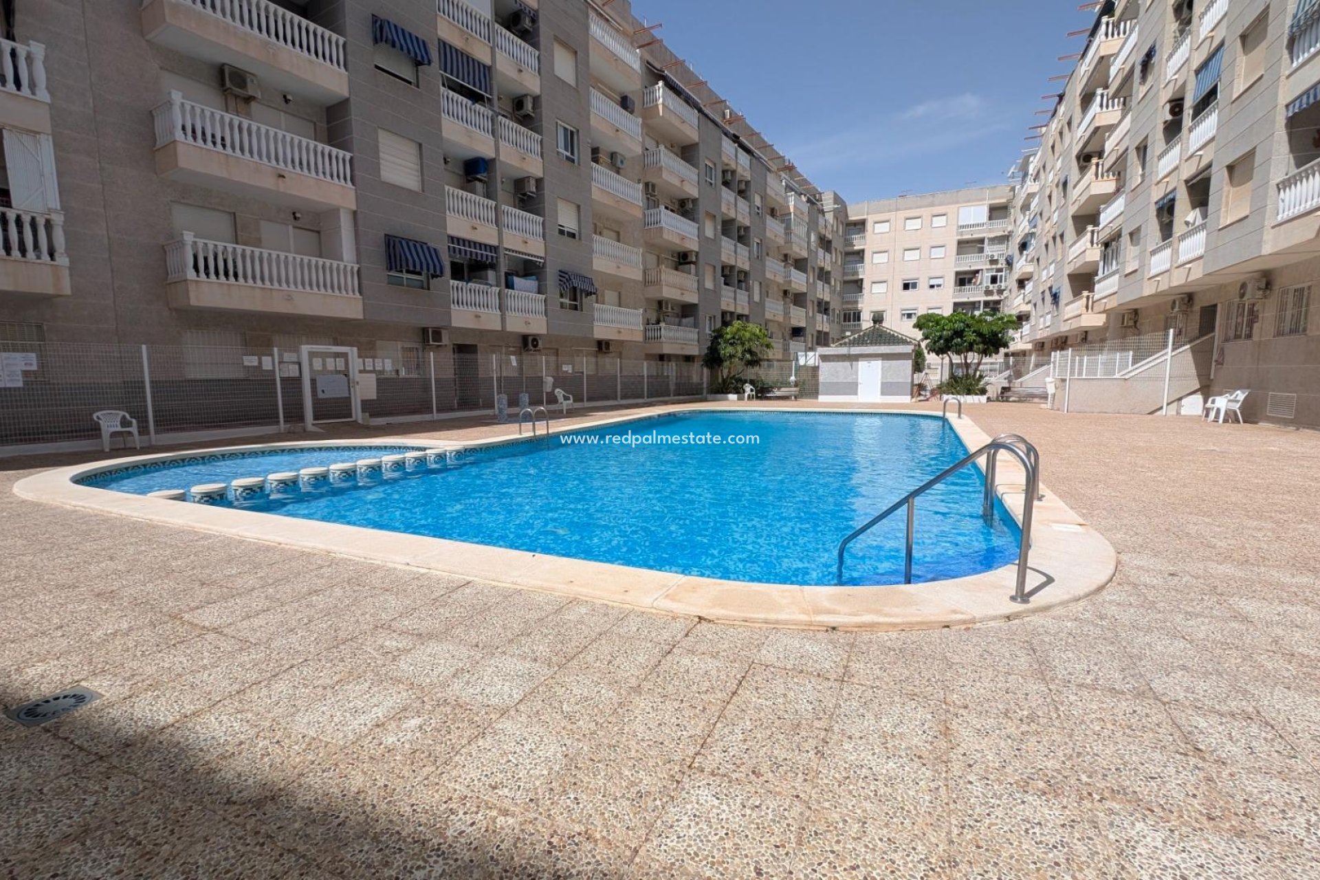 Resale - Apartment -
Torrevieja - Centro Torrevieja