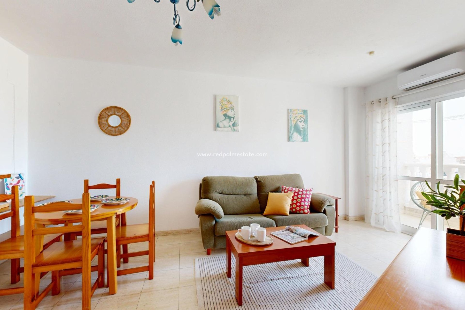 Resale - Apartment -
Torrevieja - Centro Torrevieja