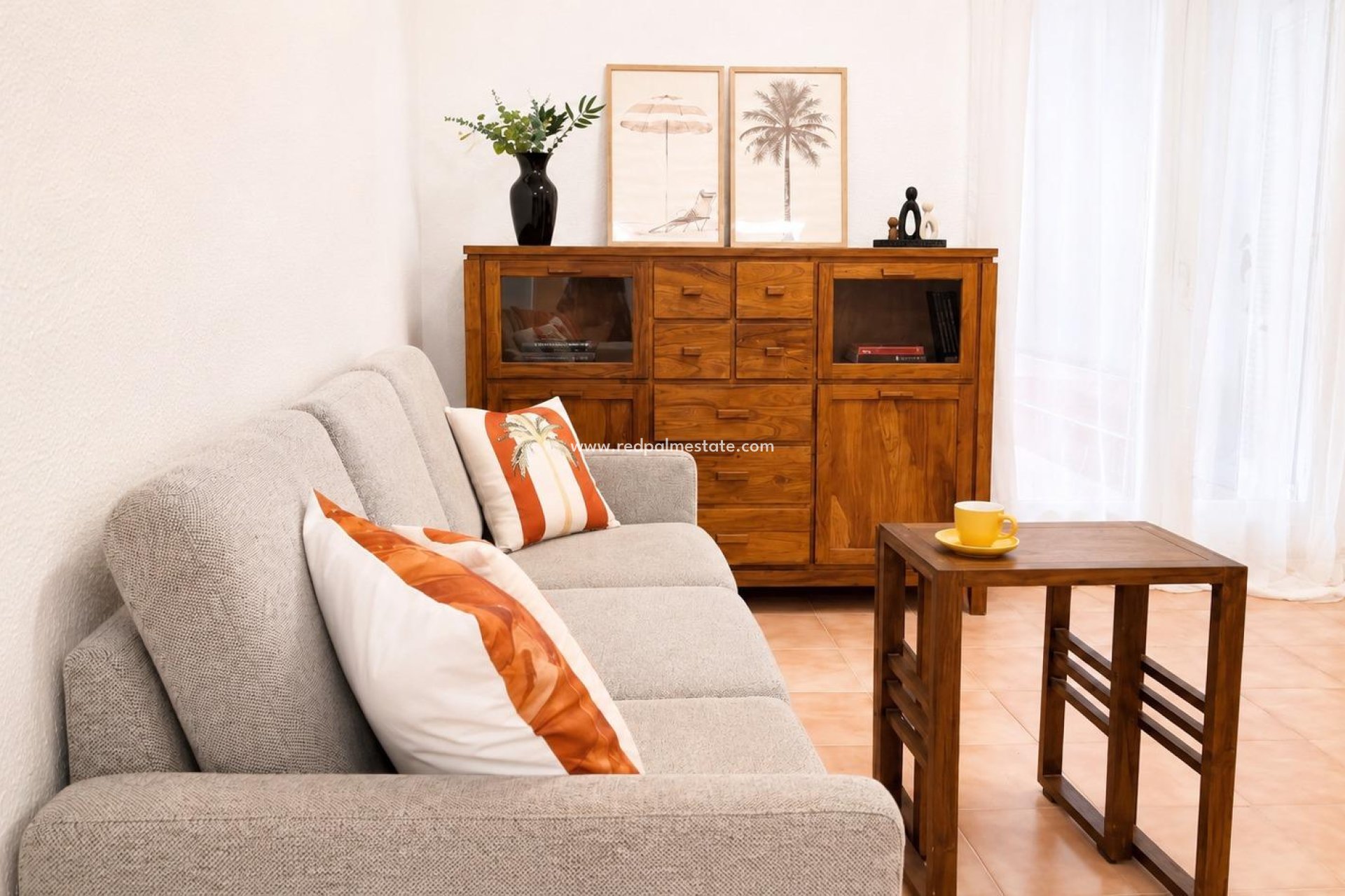 Resale - Apartment -
Torrevieja - Centro Torrevieja
