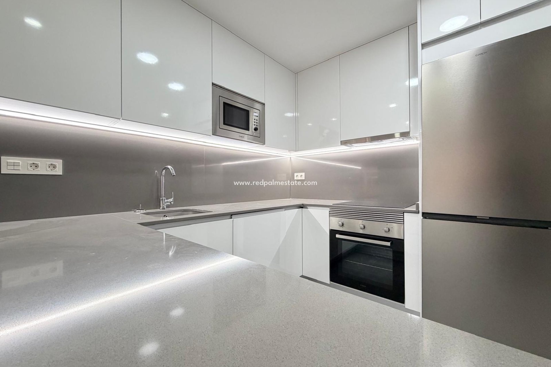 Resale - Apartment -
Torrevieja - Centro Torrevieja