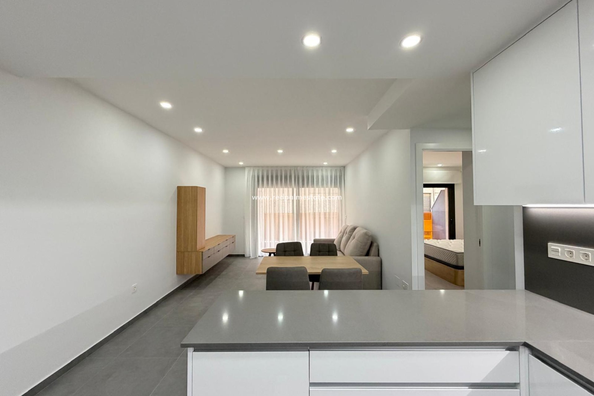 Resale - Apartment -
Torrevieja - Centro Torrevieja