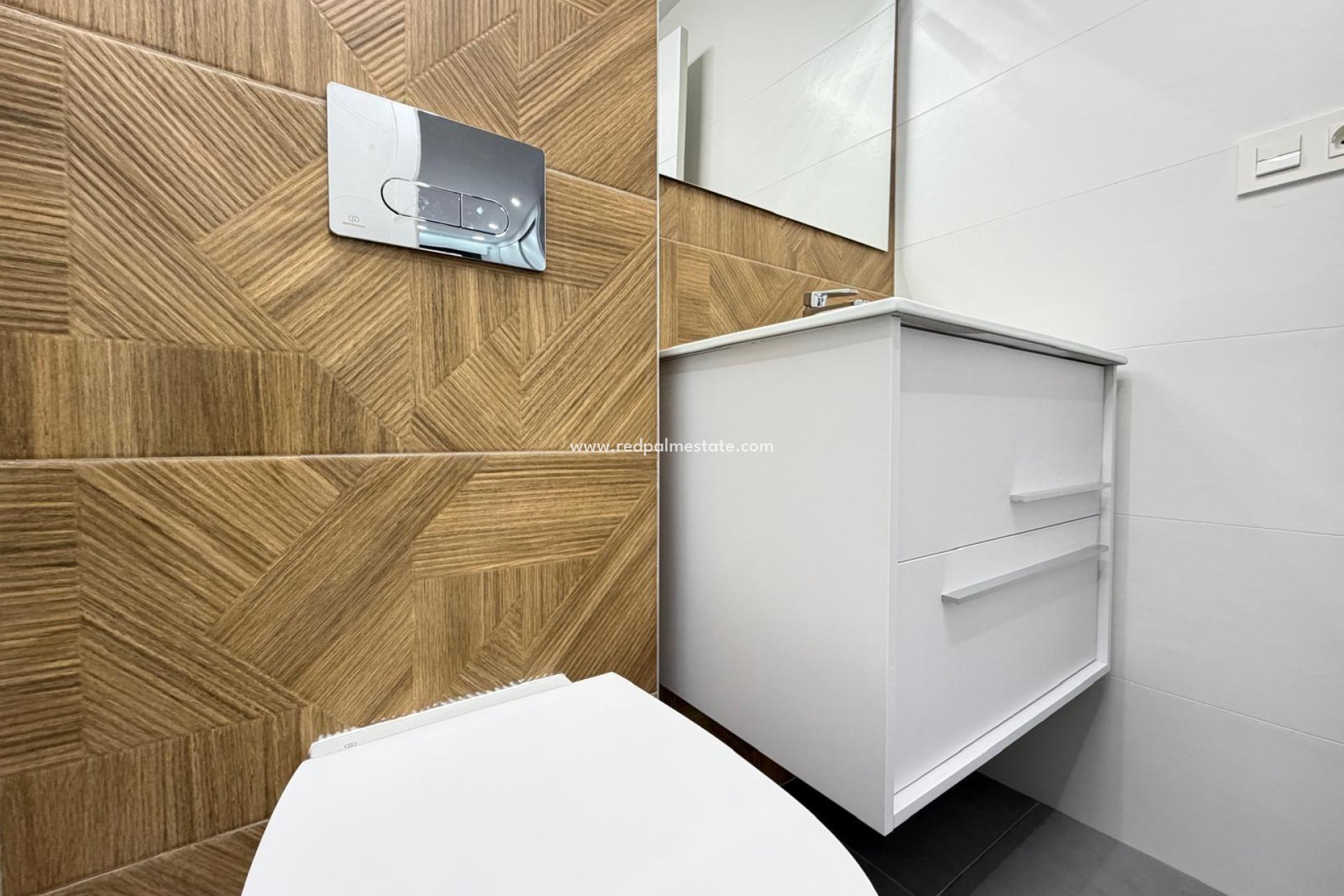Resale - Apartment -
Torrevieja - Centro Torrevieja