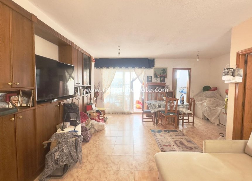 Resale - Apartment -
Torrevieja - Centro Torrevieja