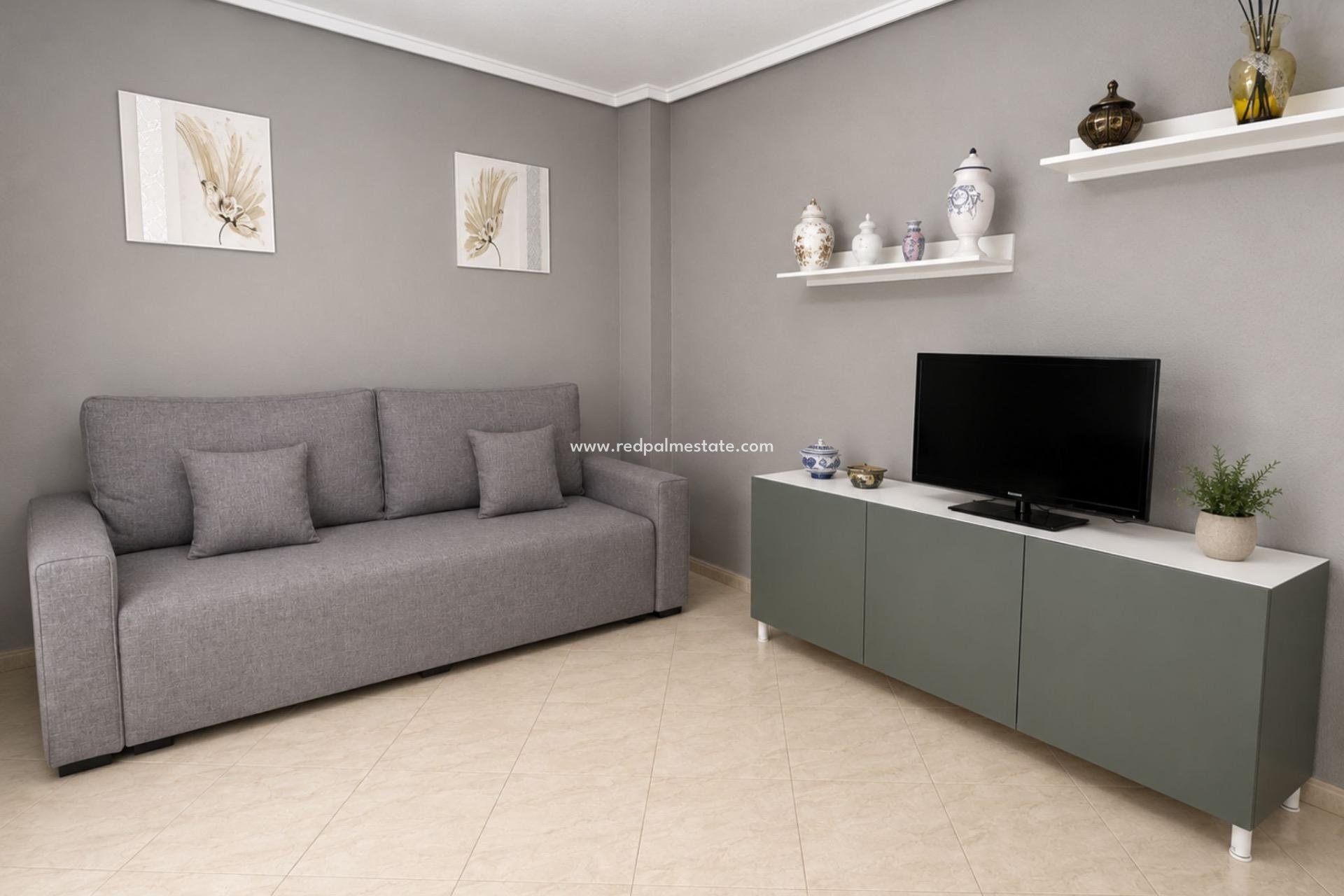 Resale - Apartment -
Torrevieja - Centro Torrevieja