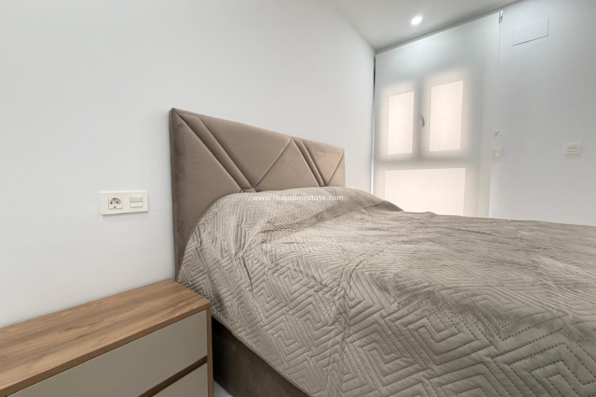Resale - Apartment -
Torrevieja - Centro Torrevieja