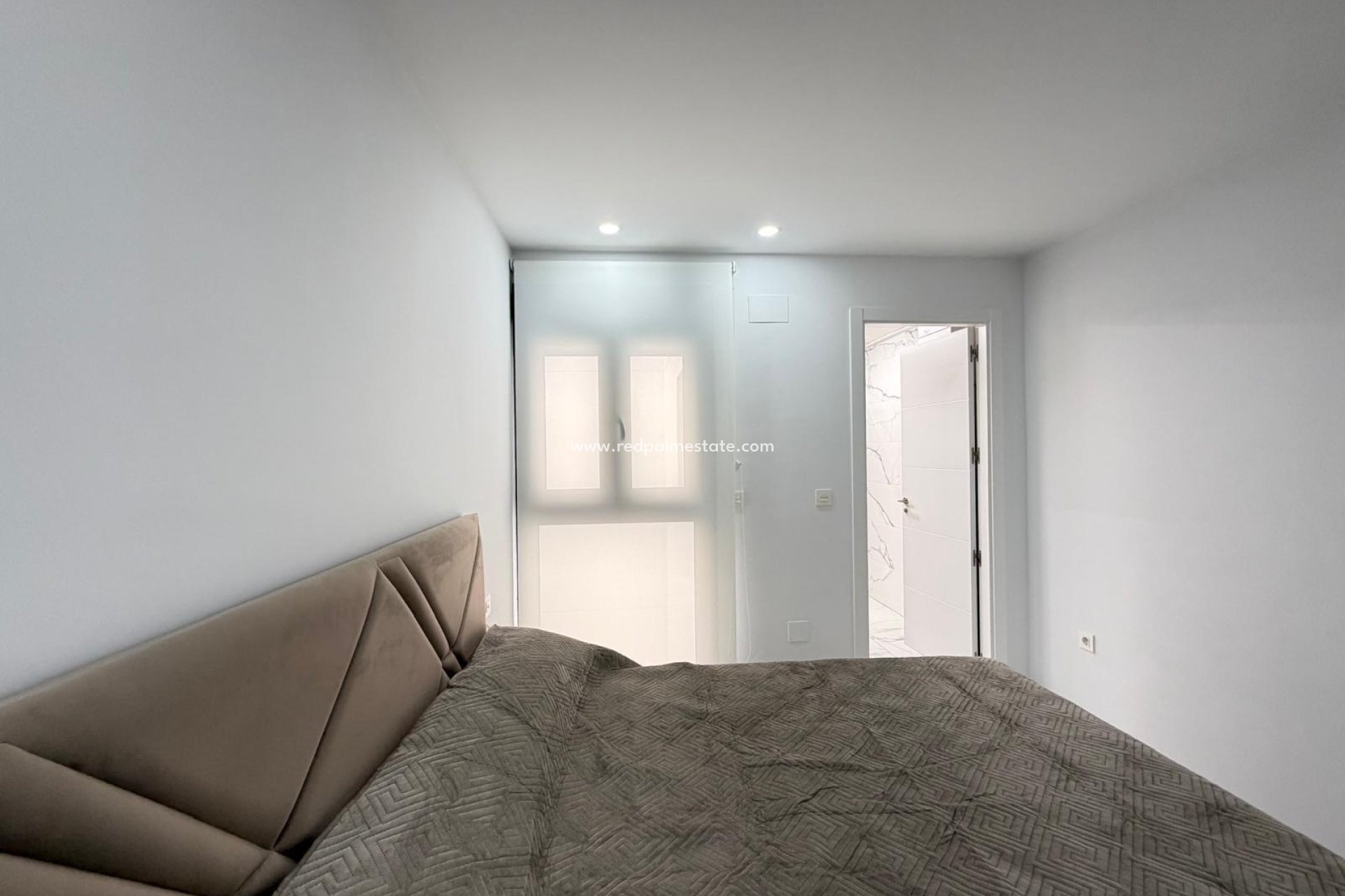 Resale - Apartment -
Torrevieja - Centro Torrevieja