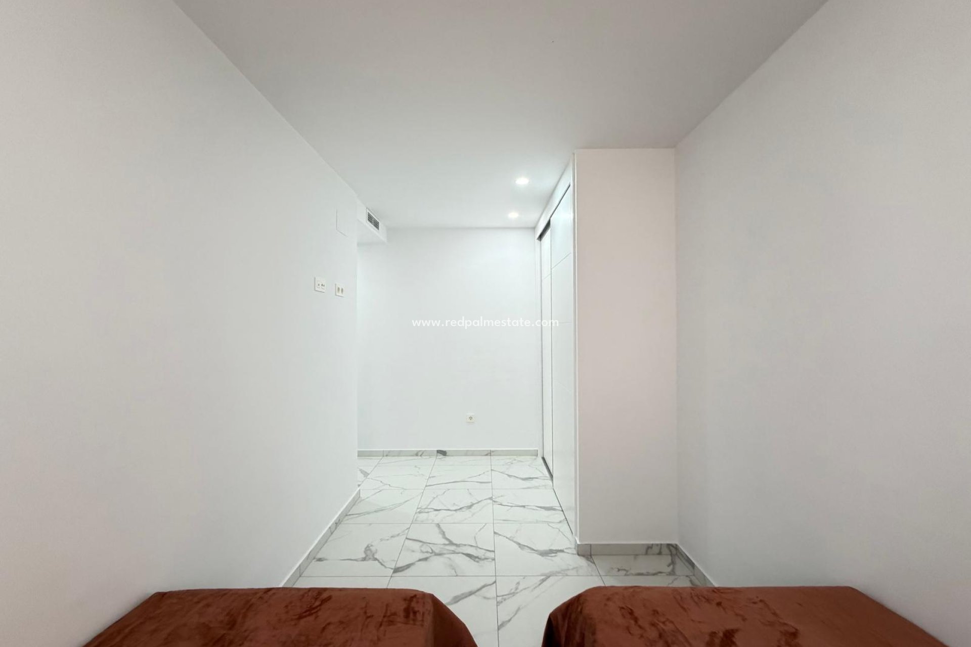 Resale - Apartment -
Torrevieja - Centro Torrevieja