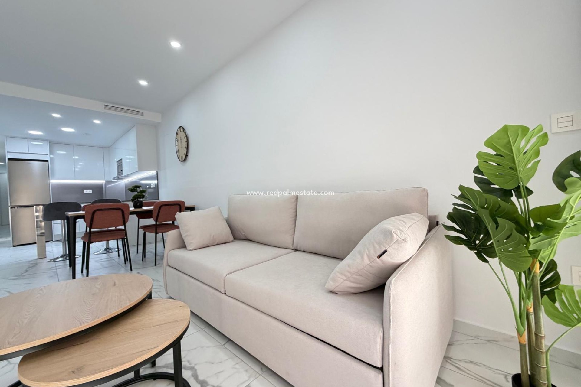 Resale - Apartment -
Torrevieja - Centro Torrevieja