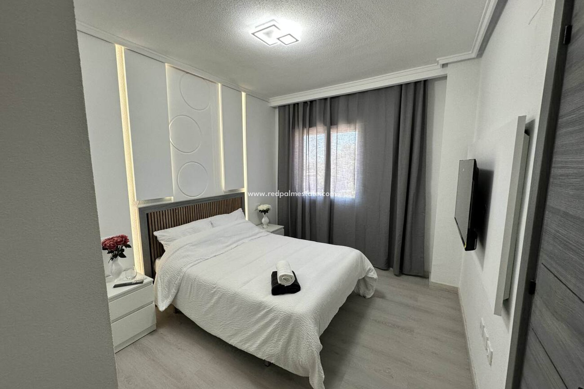 Resale - Apartment -
Torrevieja - Centro Torrevieja
