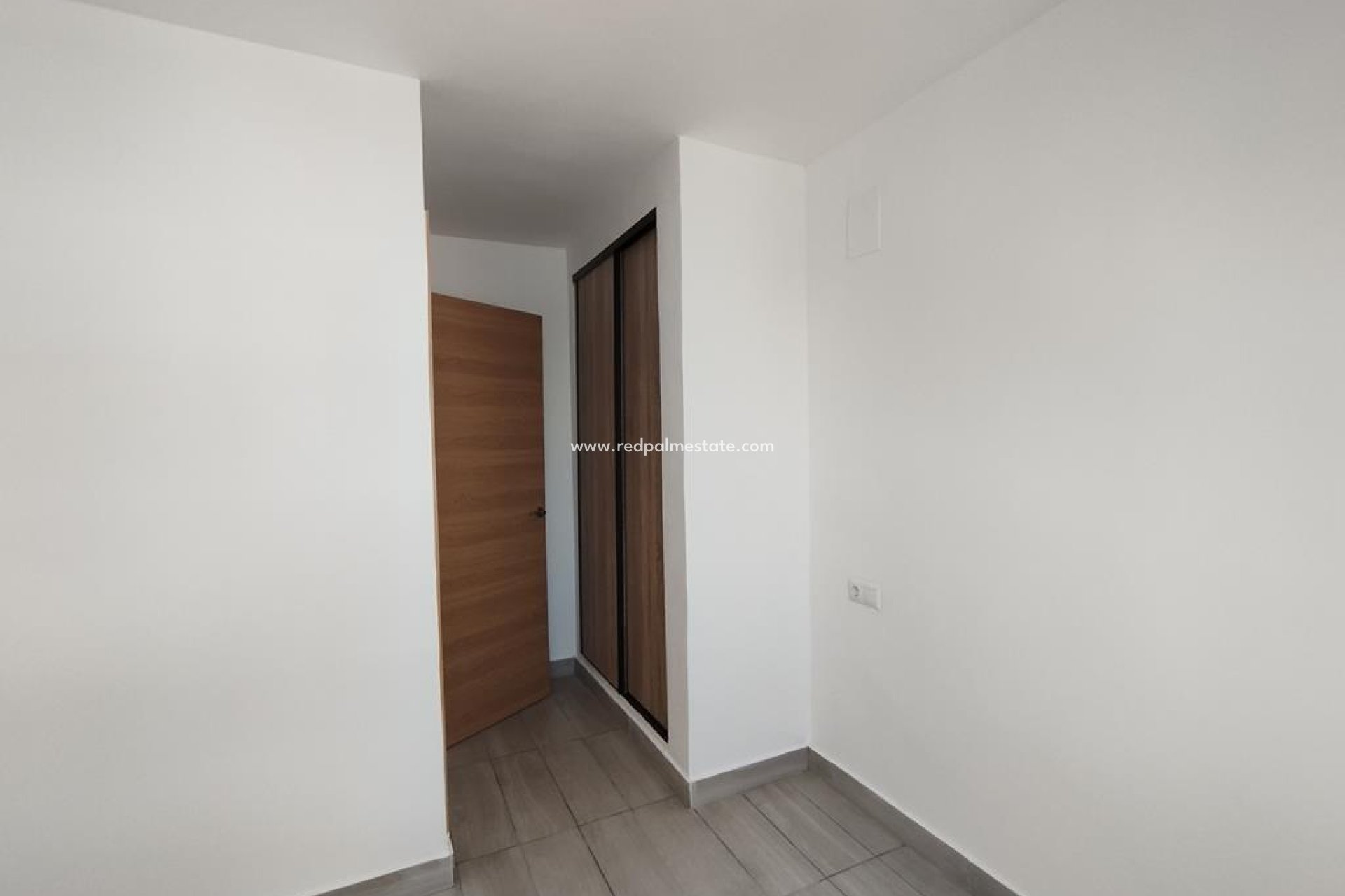 Resale - Apartment -
Torrevieja - Centro Torrevieja