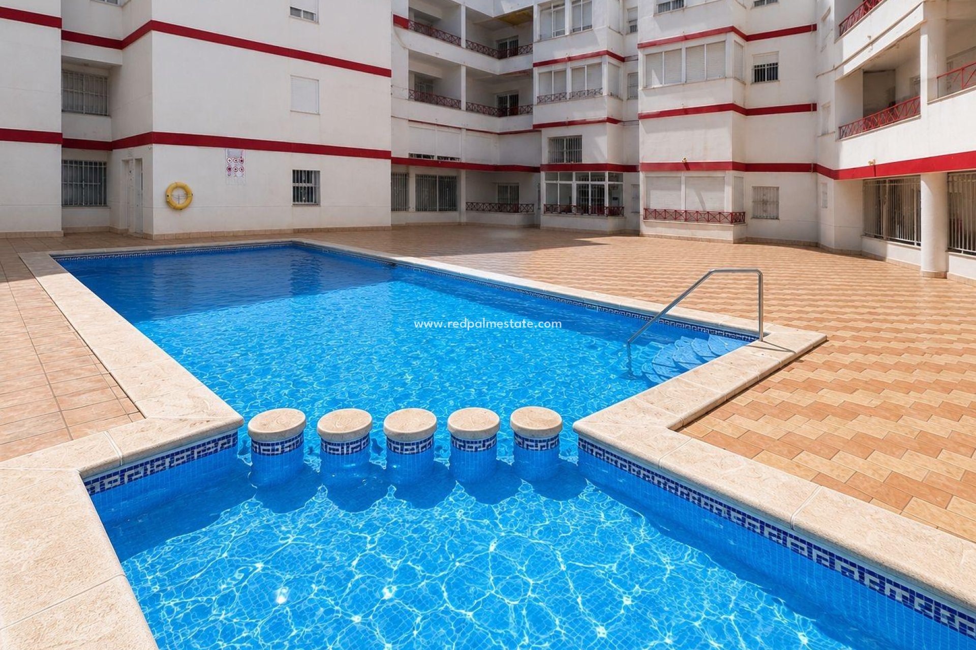 Resale - Apartment -
Torrevieja - Centro Torrevieja