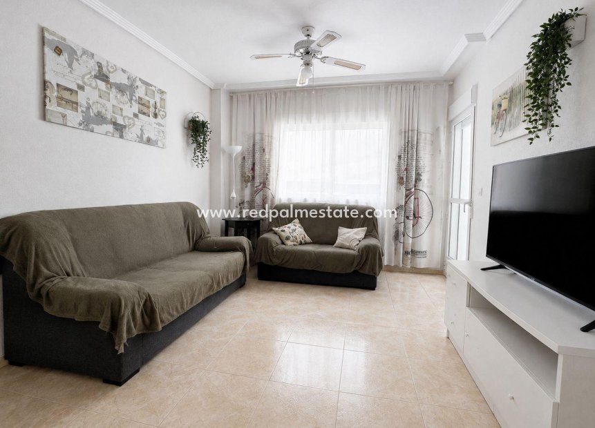 Resale - Apartment -
Torrevieja - Centro Torrevieja