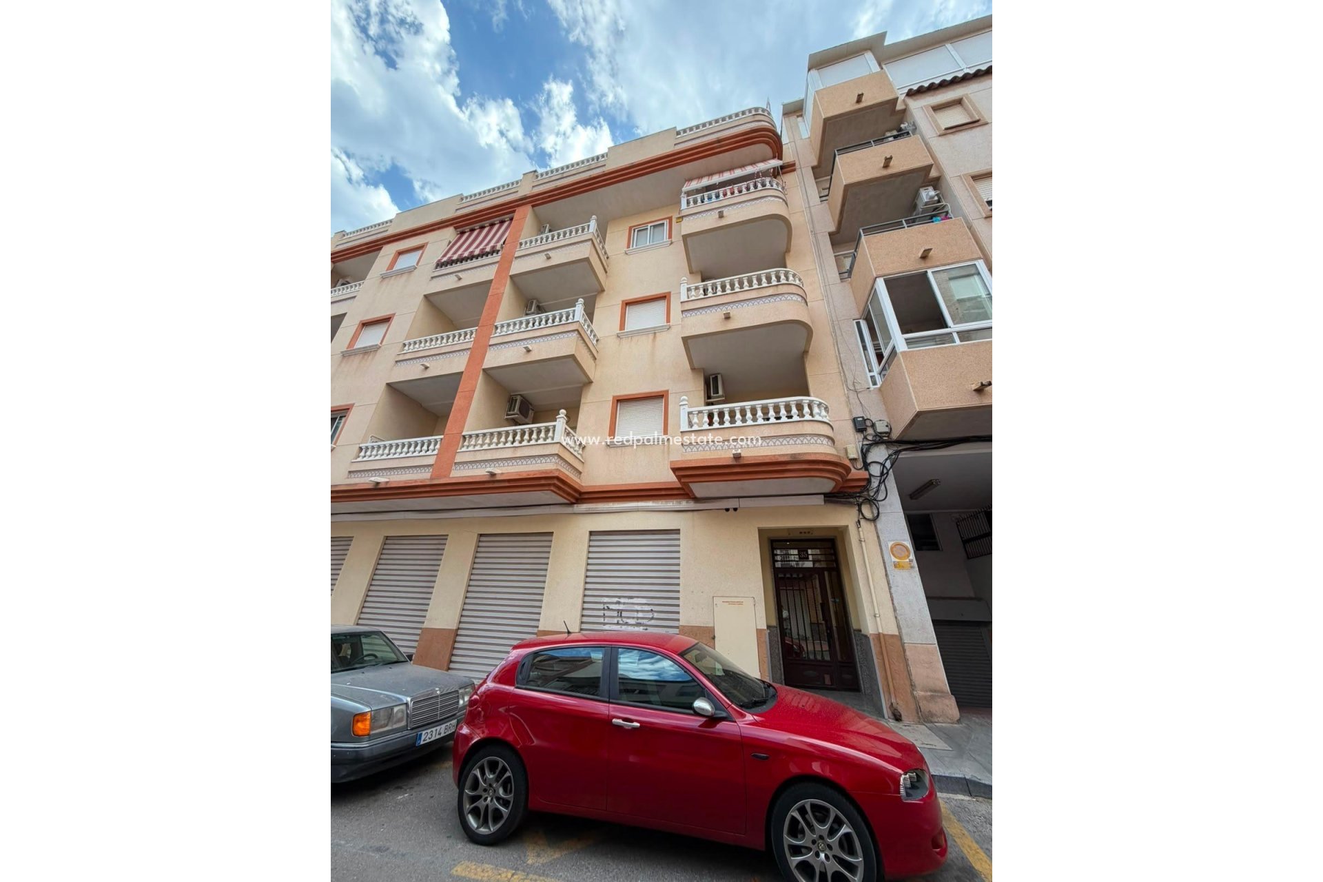 Resale - Apartment -
Torrevieja - Centro Torrevieja