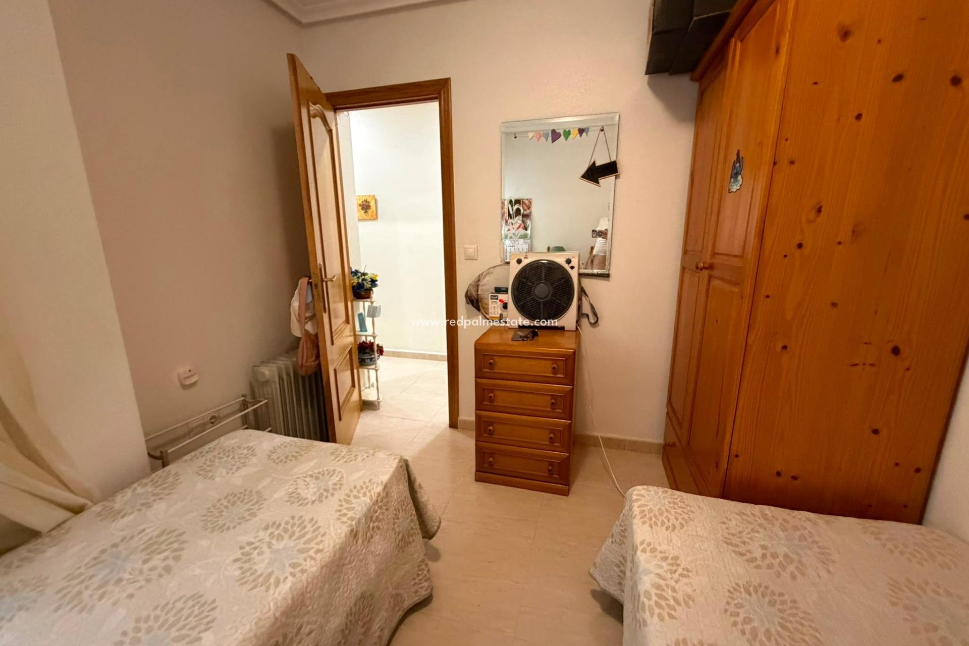 Resale - Apartment -
Torrevieja - Centro Torrevieja