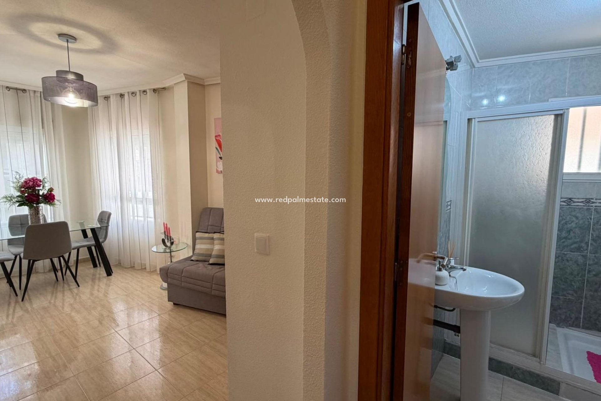Resale - Apartment -
Torrevieja - Centro Torrevieja
