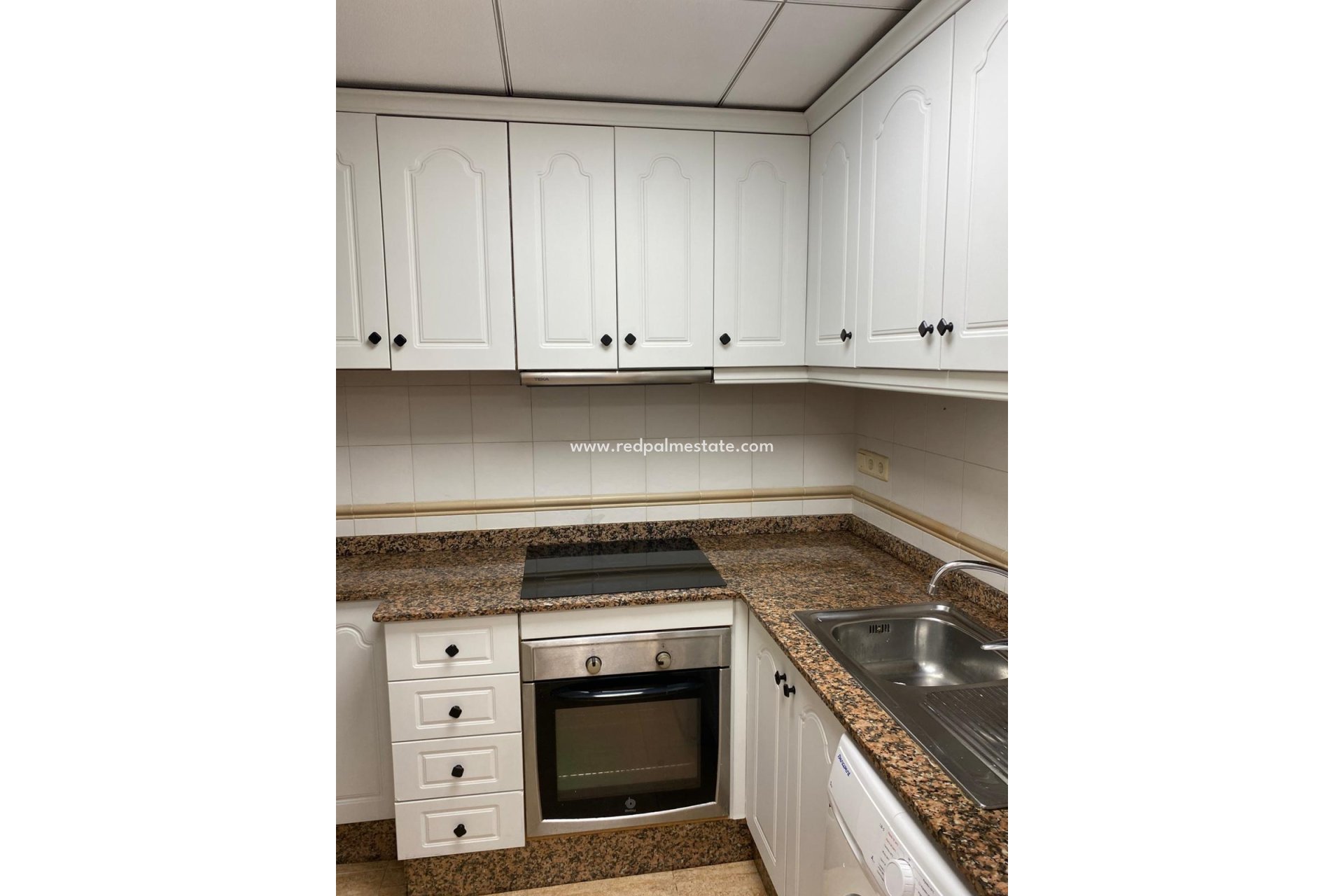 Resale - Apartment -
Torrevieja - Centro Torrevieja