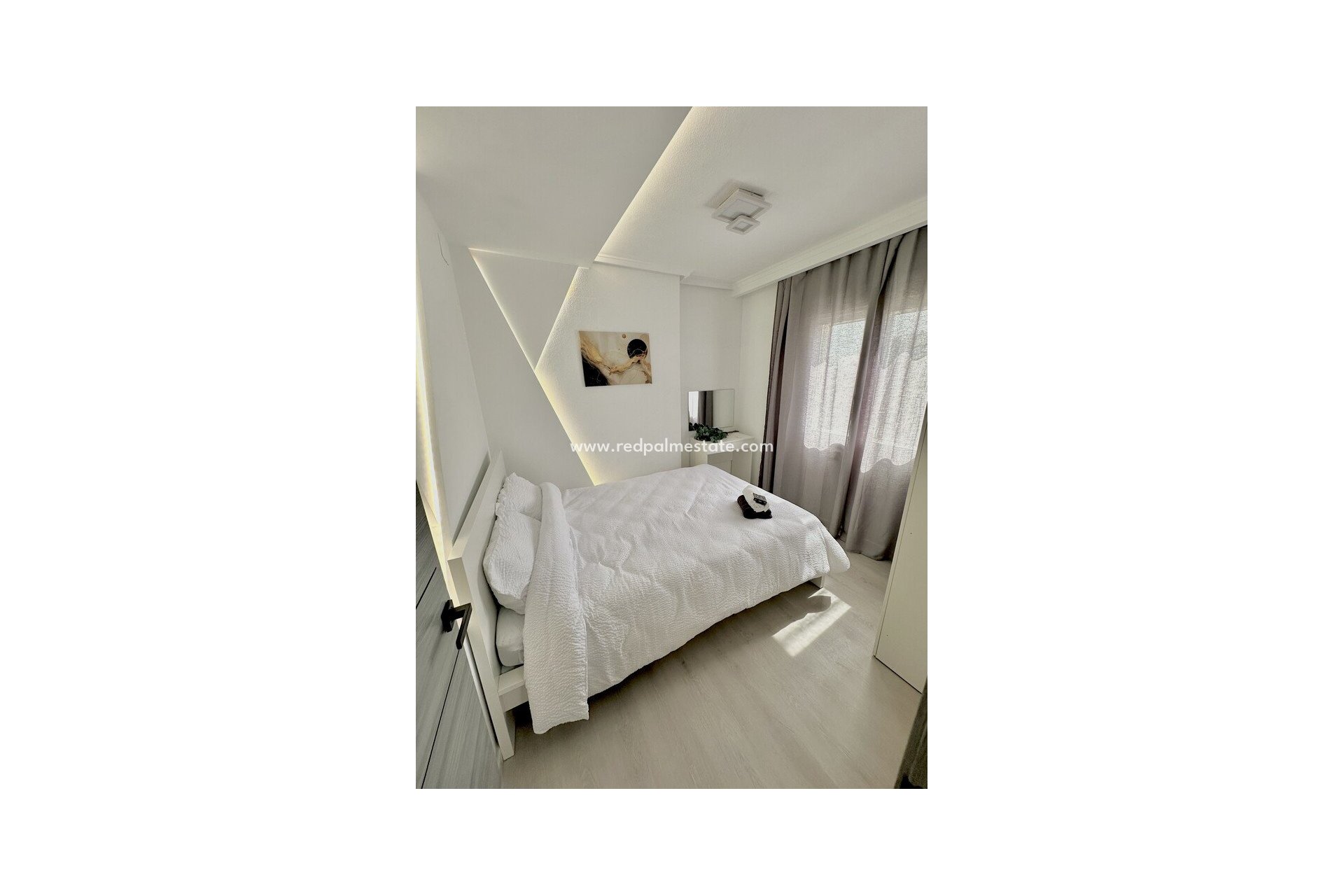 Resale - Apartment -
Torrevieja - Centro Torrevieja