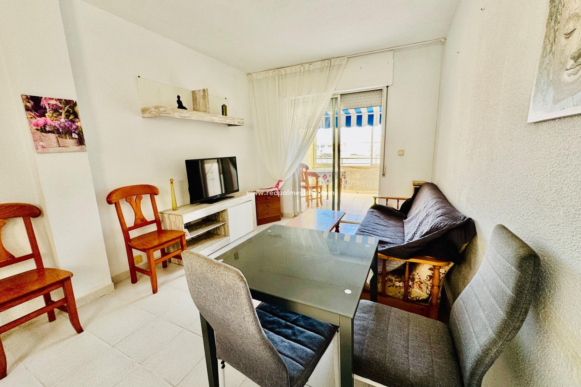 Resale - Apartment -
Torrevieja - Centro Torrevieja