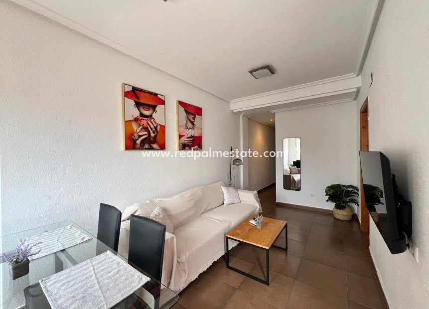 Resale - Apartment -
Torrevieja - Centro Torrevieja