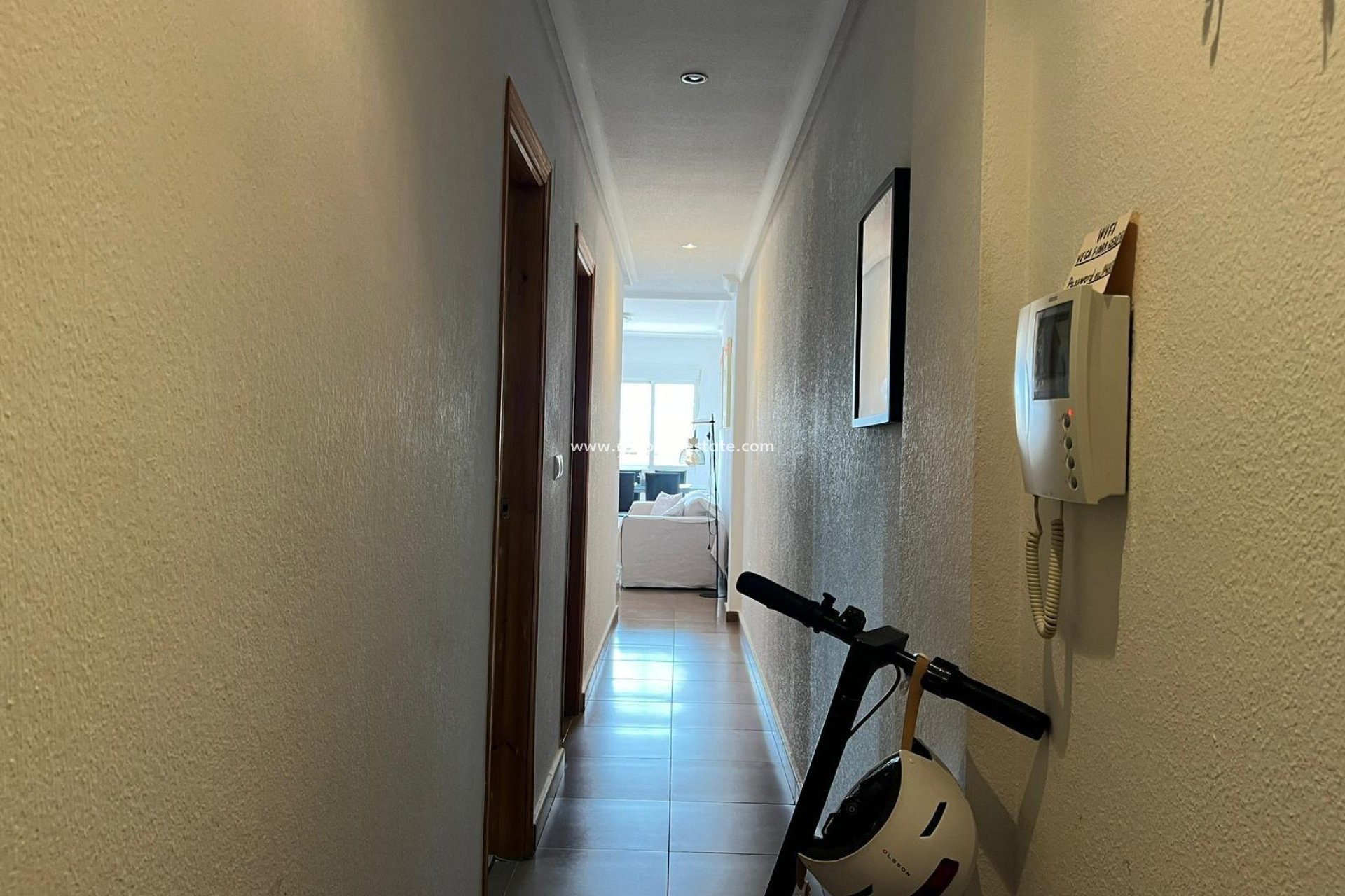 Resale - Apartment -
Torrevieja - Centro Torrevieja