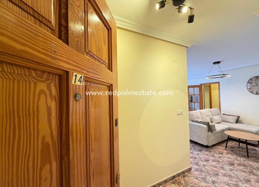 Resale - Apartment -
Torrevieja - Centro Torrevieja