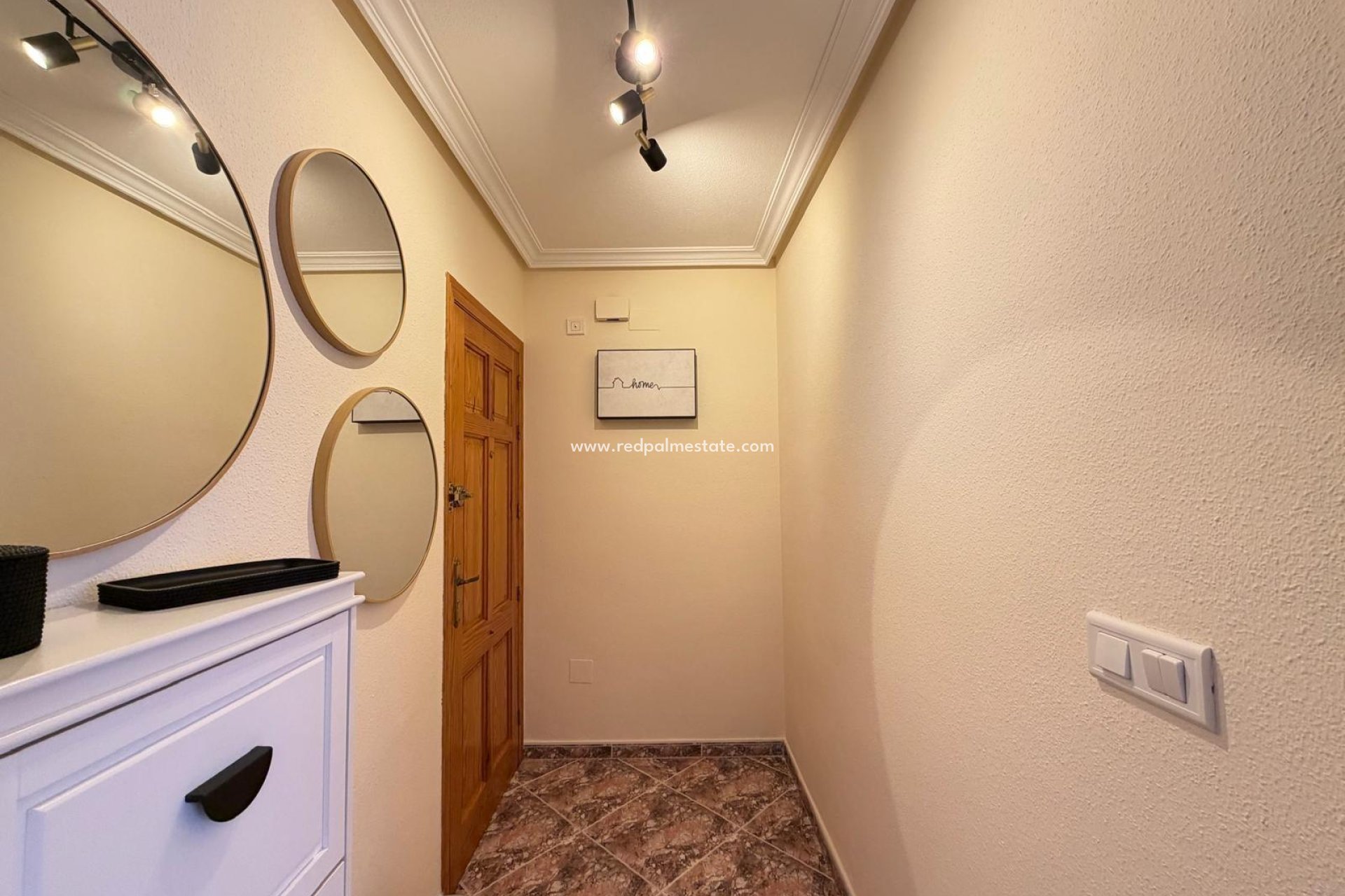 Resale - Apartment -
Torrevieja - Centro Torrevieja