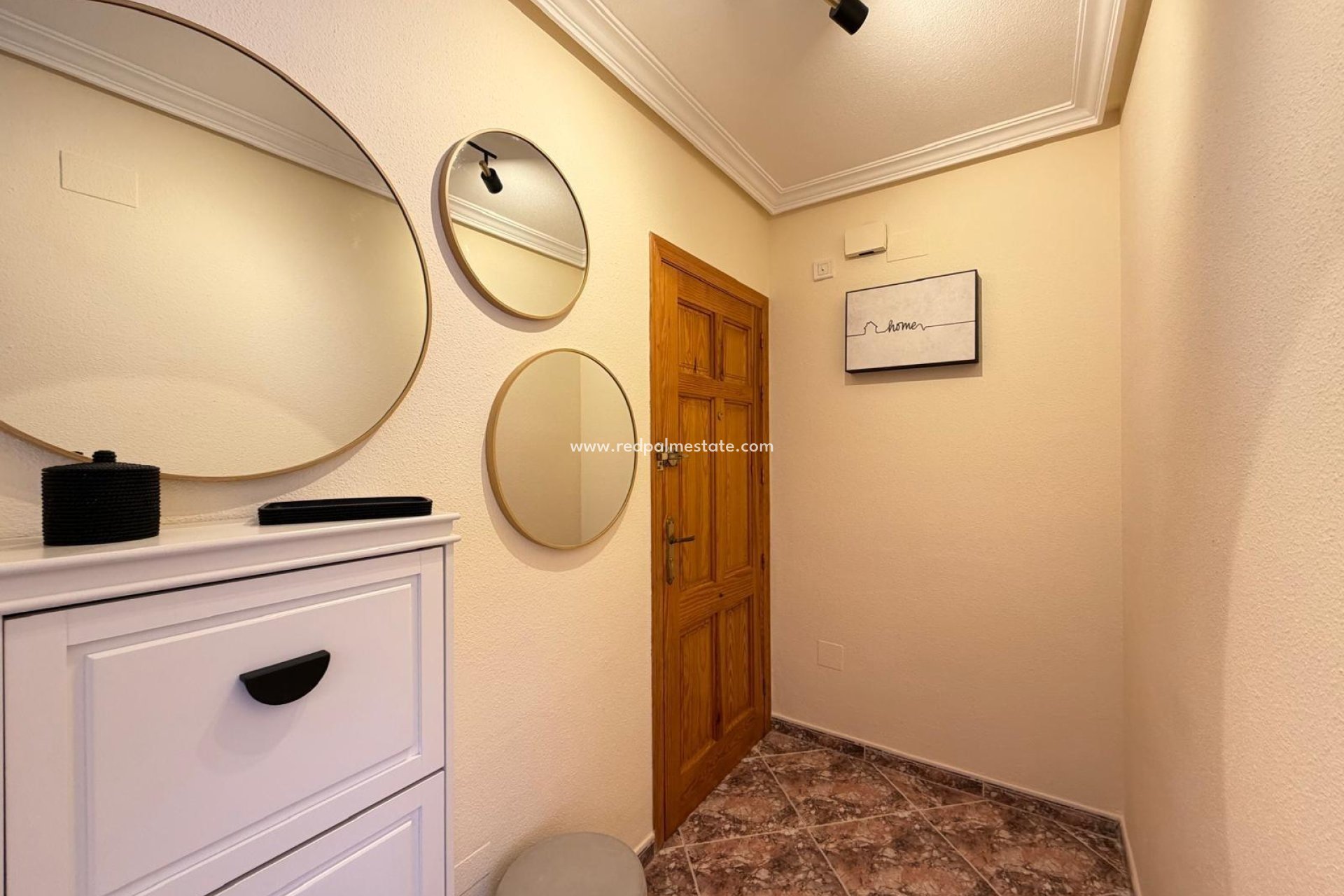 Resale - Apartment -
Torrevieja - Centro Torrevieja