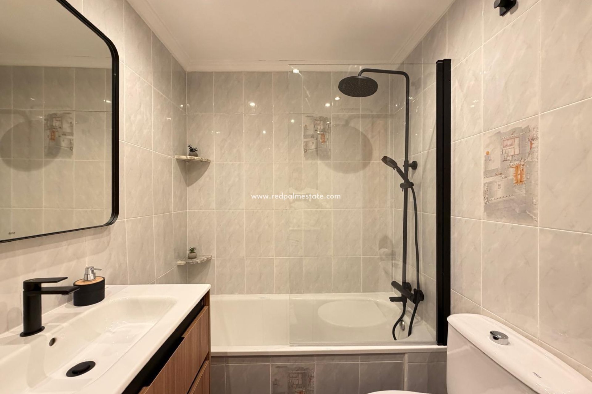 Resale - Apartment -
Torrevieja - Centro Torrevieja