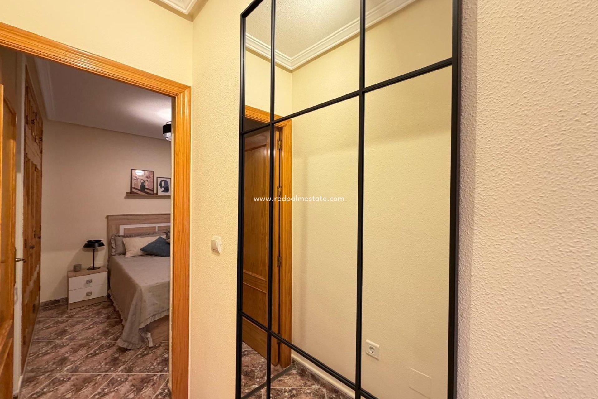 Resale - Apartment -
Torrevieja - Centro Torrevieja
