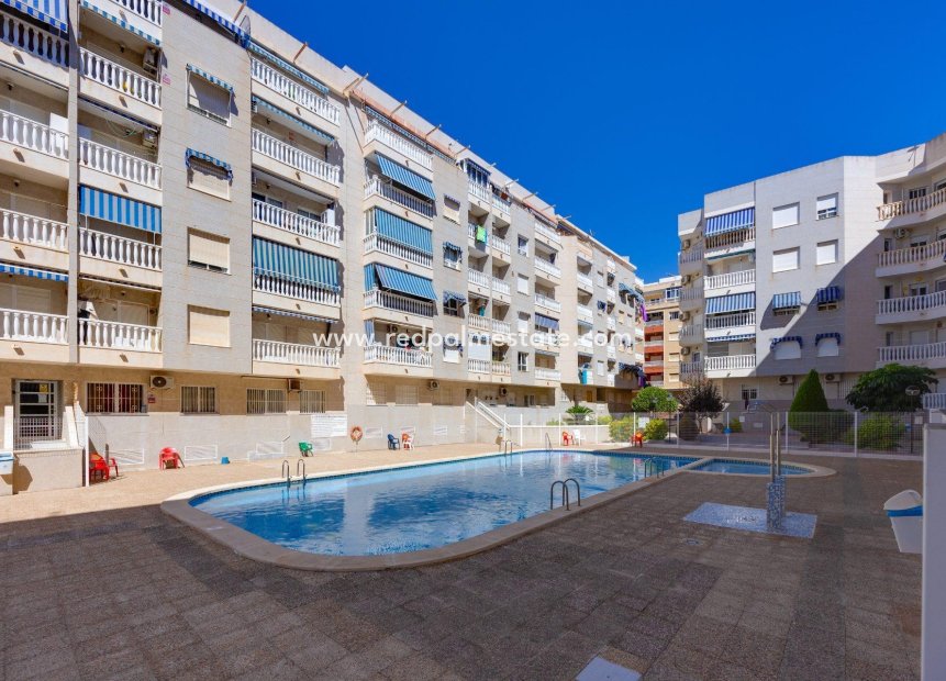 Resale - Apartment -
Torrevieja - Centro Torrevieja