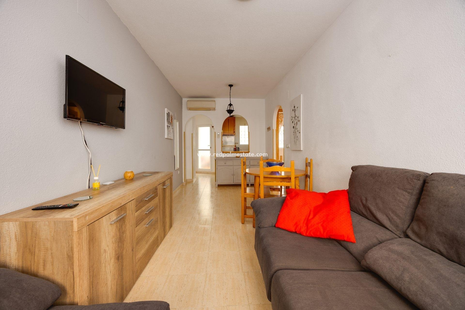 Resale - Apartment -
Torrevieja - Centro Torrevieja