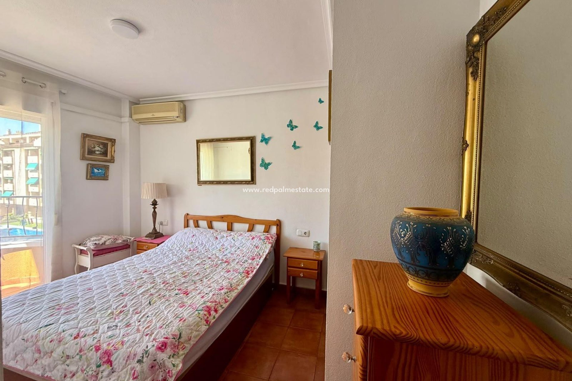 Resale - Apartment -
Torrevieja - Centro Torrevieja
