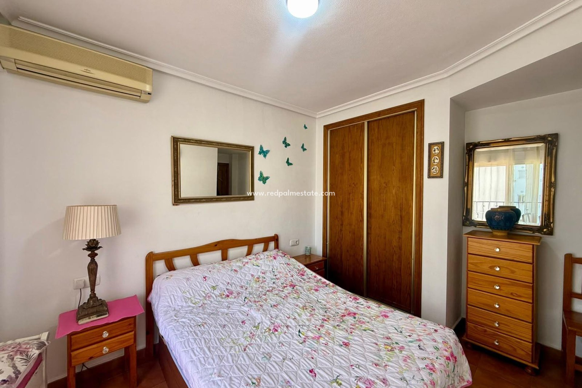 Resale - Apartment -
Torrevieja - Centro Torrevieja