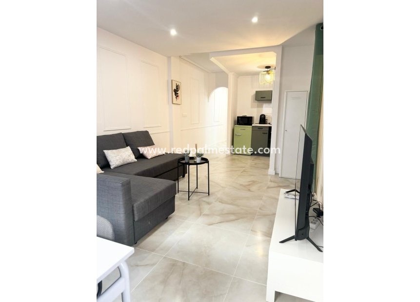 Resale - Apartment -
Torrevieja - Centro Torrevieja