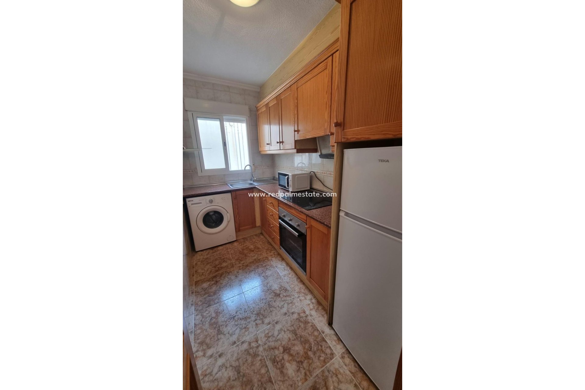 Resale - Apartment -
Torrevieja - Centro Torrevieja