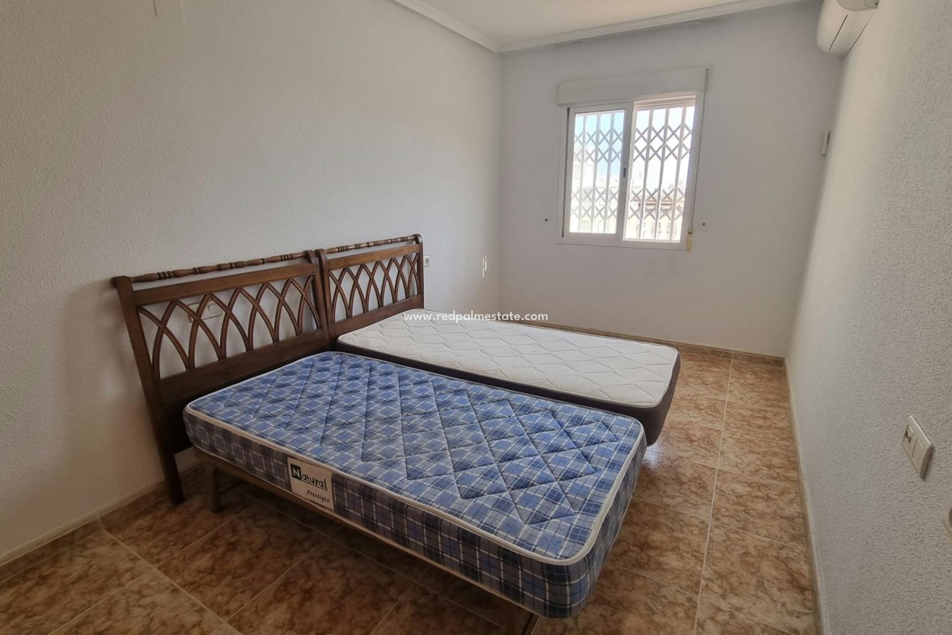 Resale - Apartment -
Torrevieja - Centro Torrevieja