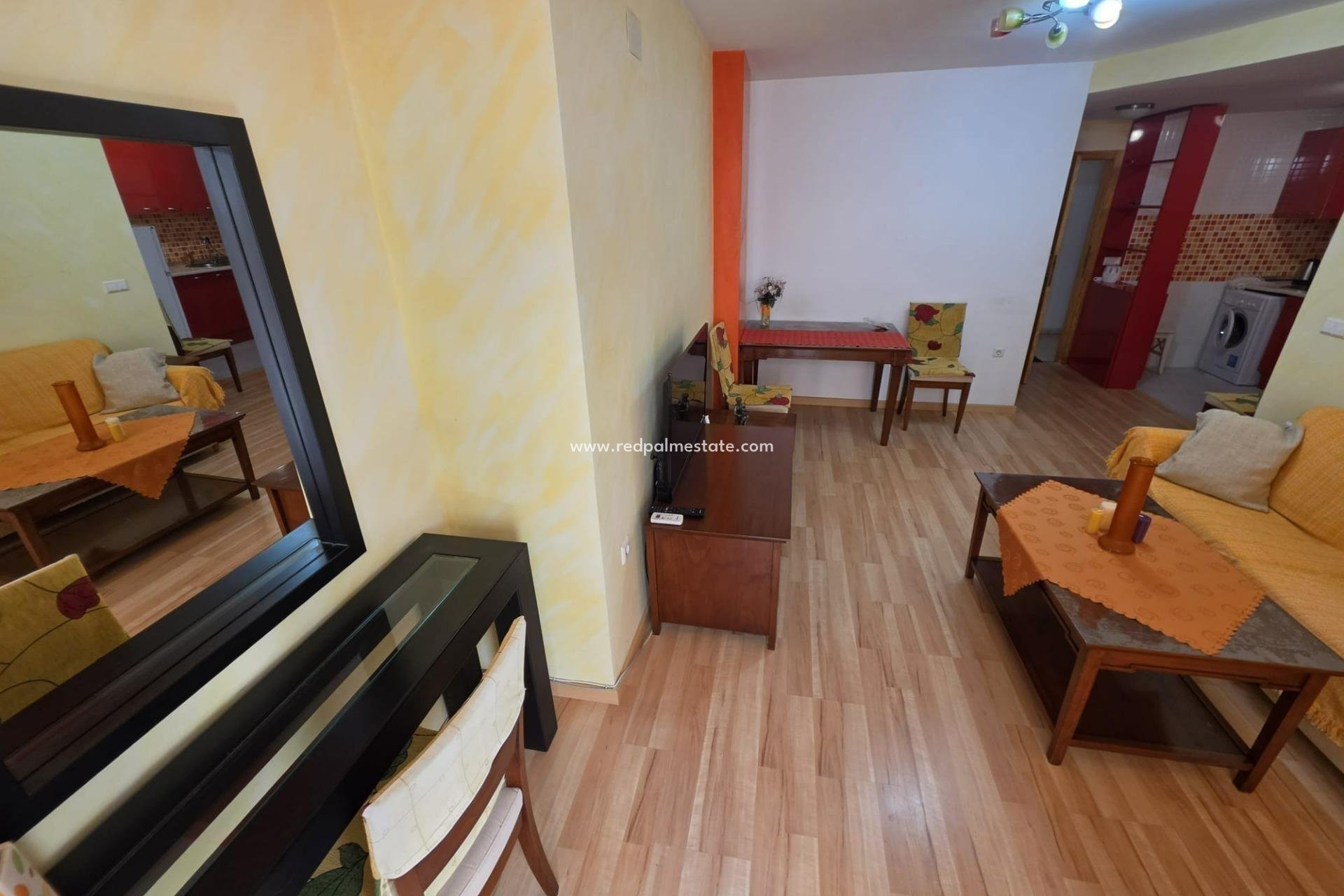 Resale - Apartment -
Torrevieja - Centro Torrevieja
