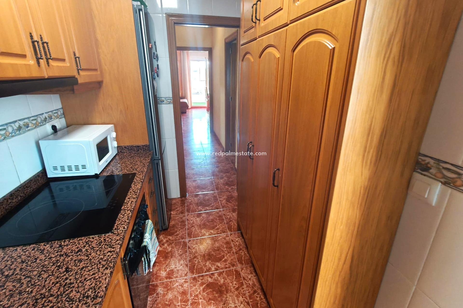 Resale - Apartment -
Torrevieja - Centro Torrevieja