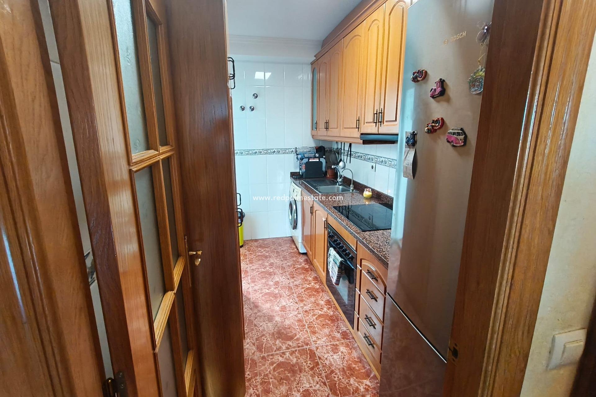 Resale - Apartment -
Torrevieja - Centro Torrevieja