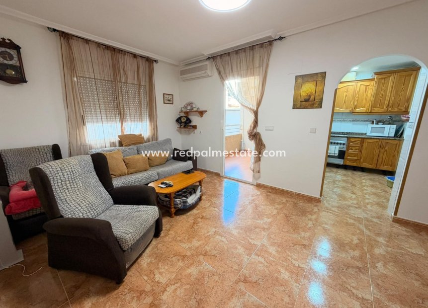 Resale - Apartment -
Torrevieja - Centro Torrevieja