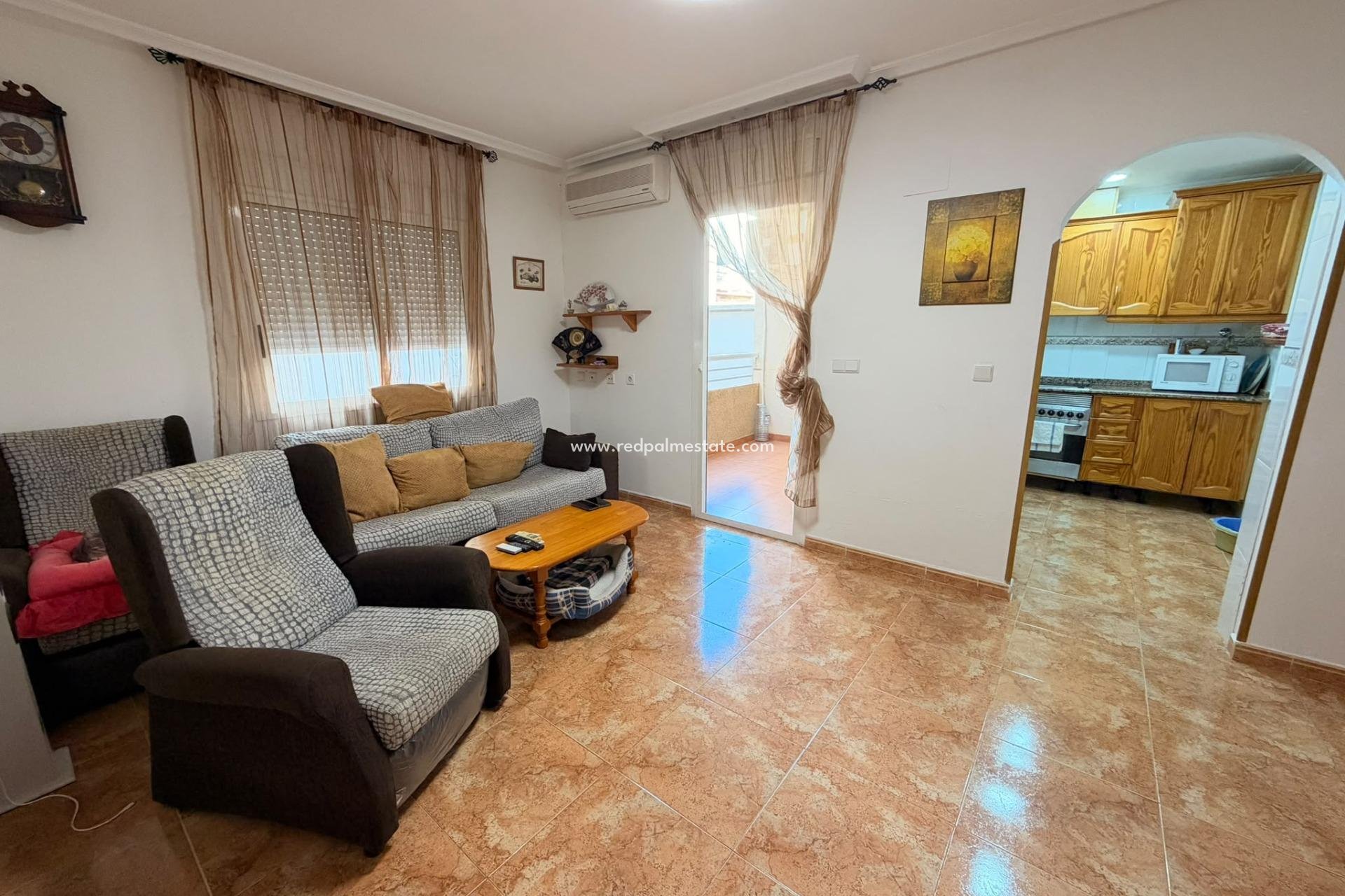 Resale - Apartment -
Torrevieja - Centro Torrevieja